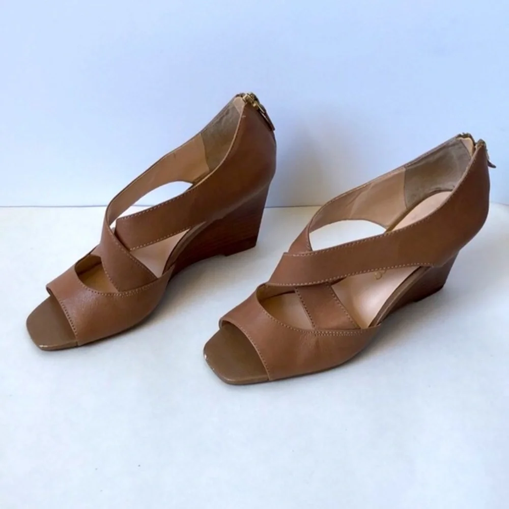Franco Sarto Wedge Heels‎ Size 6.5